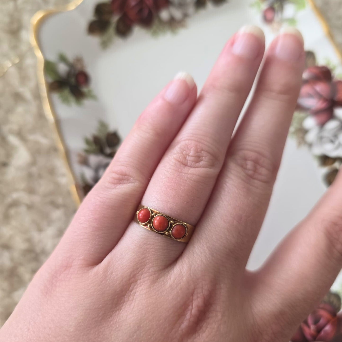 Vintage 14k gouden ring met bloedkoraal