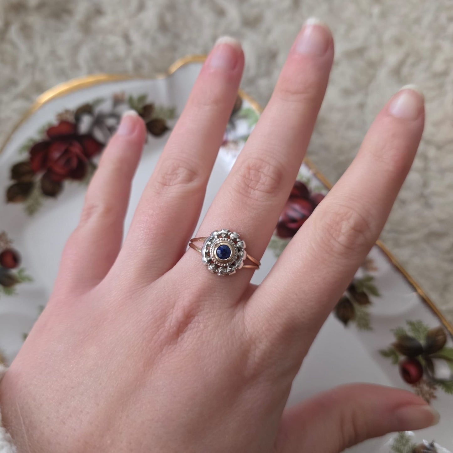 Antieke 14k gouden ring met zilveren kop en saffier