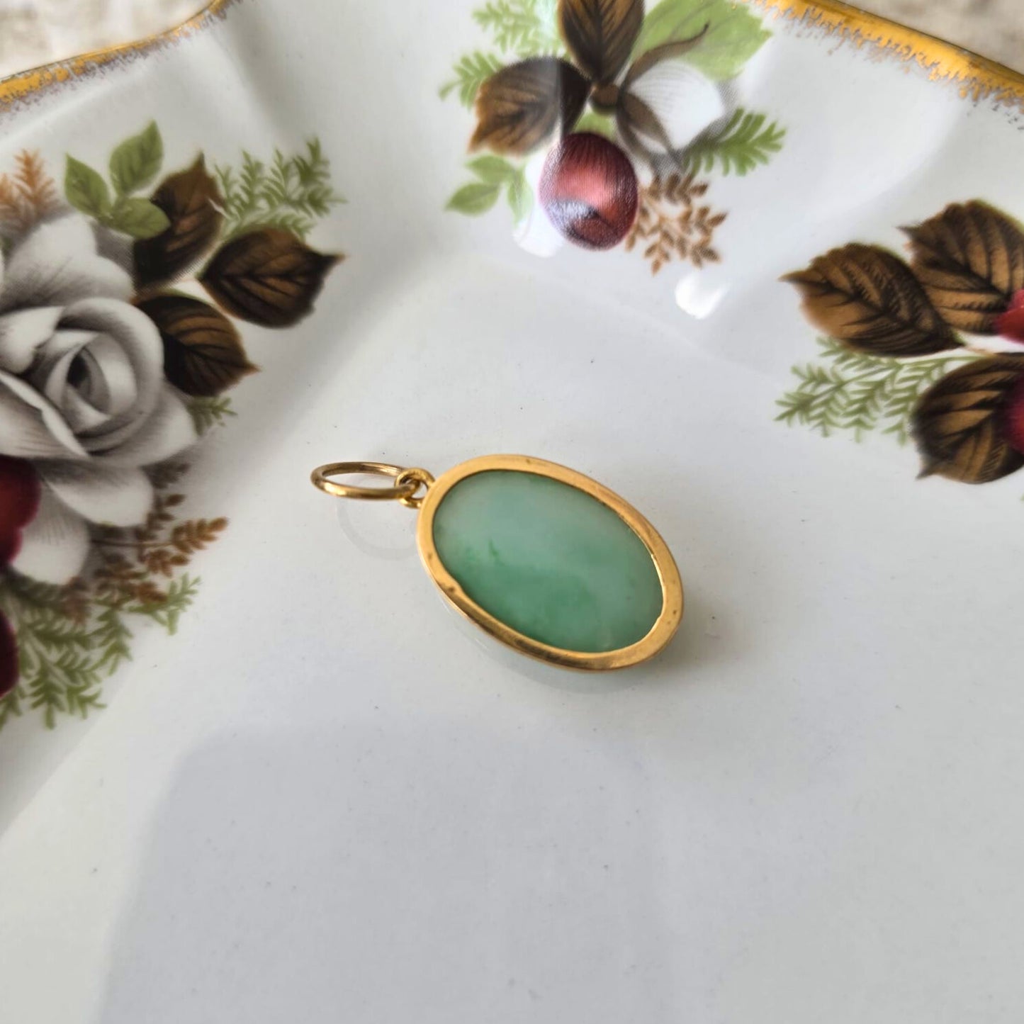 Vintage 18k gouden hanger jade