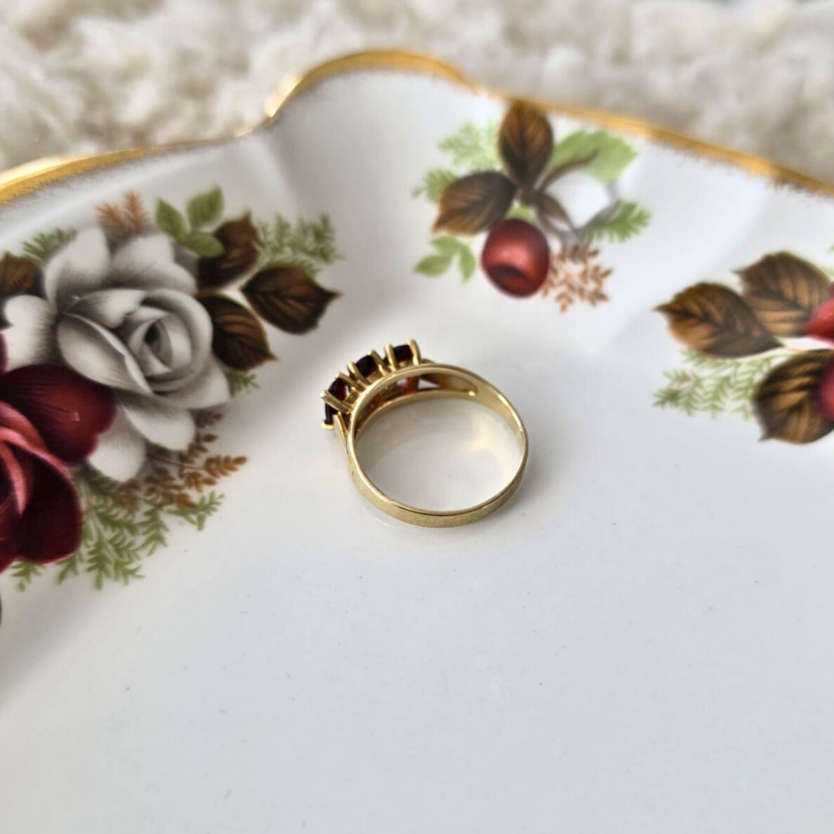 Vintage 8k gouden ring met granaat