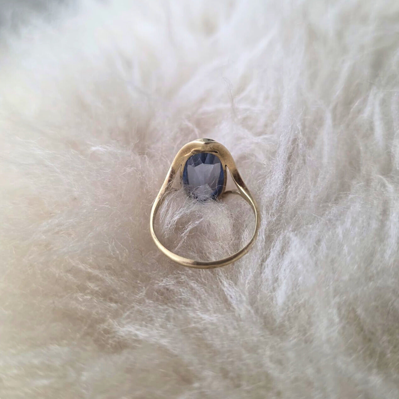 Vintage 14k gold ring with topaz