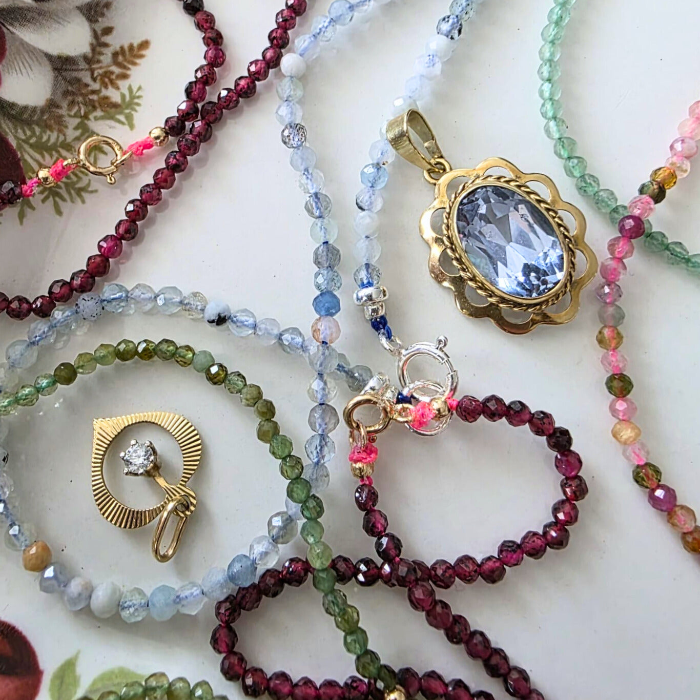 14k goud en granaat edelsteen ketting