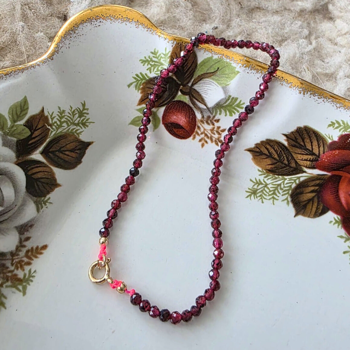 14k gold and garnet gemstone bracelet