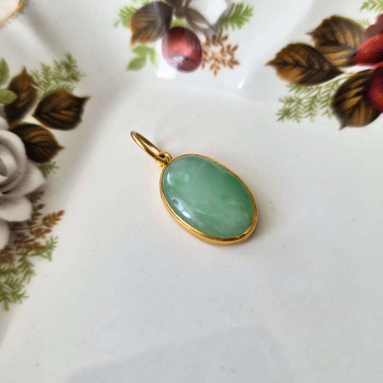 Vintage 18k gouden hanger jade