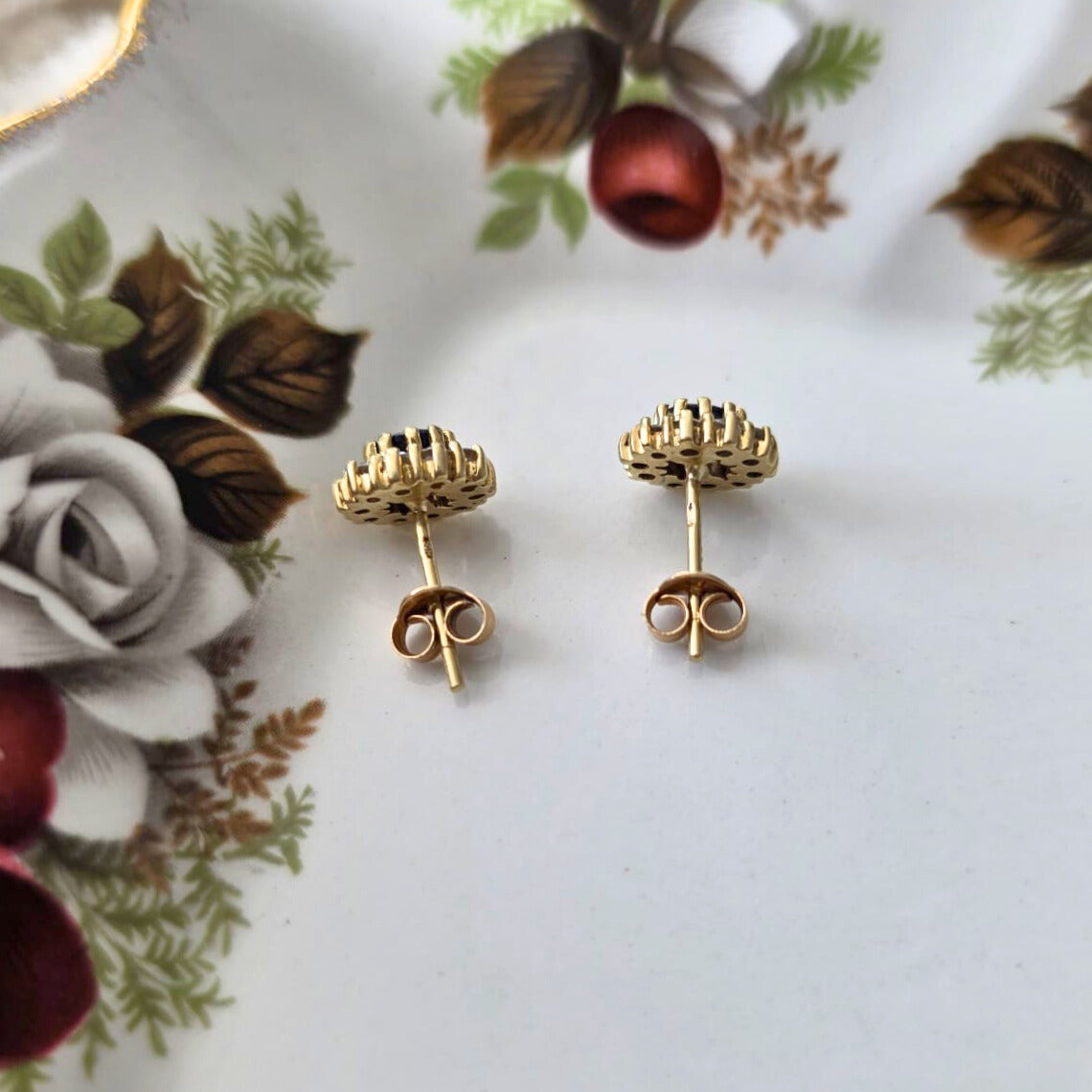 Vintage 14k gouden oorstekers lady diana saffier en zirkoon