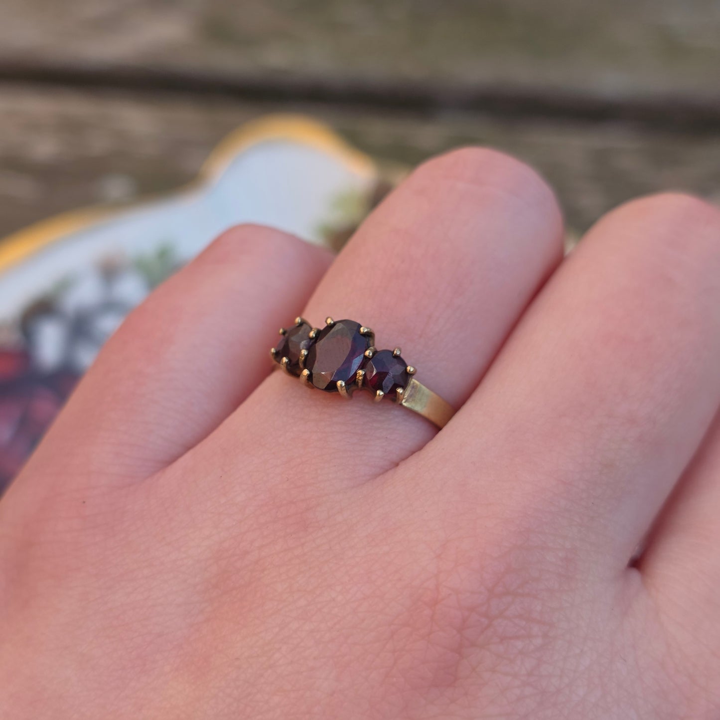 Vintage 8k ring triple granaat