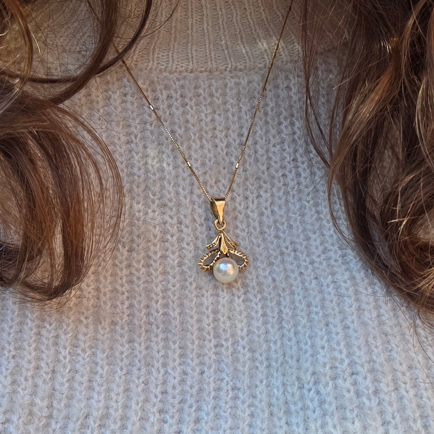 Vintage 14k gouden hanger parel strik
