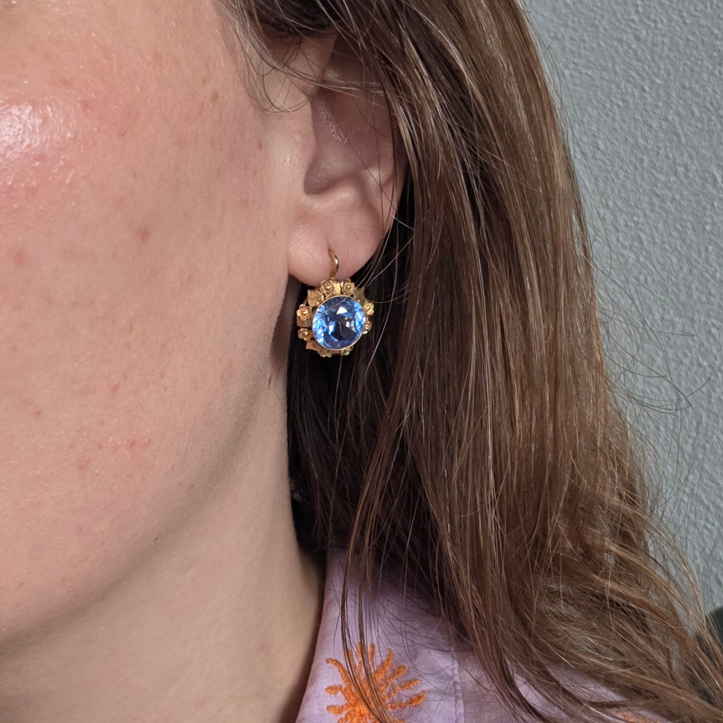 Vintage 14k gold earrings with topaz and flower details