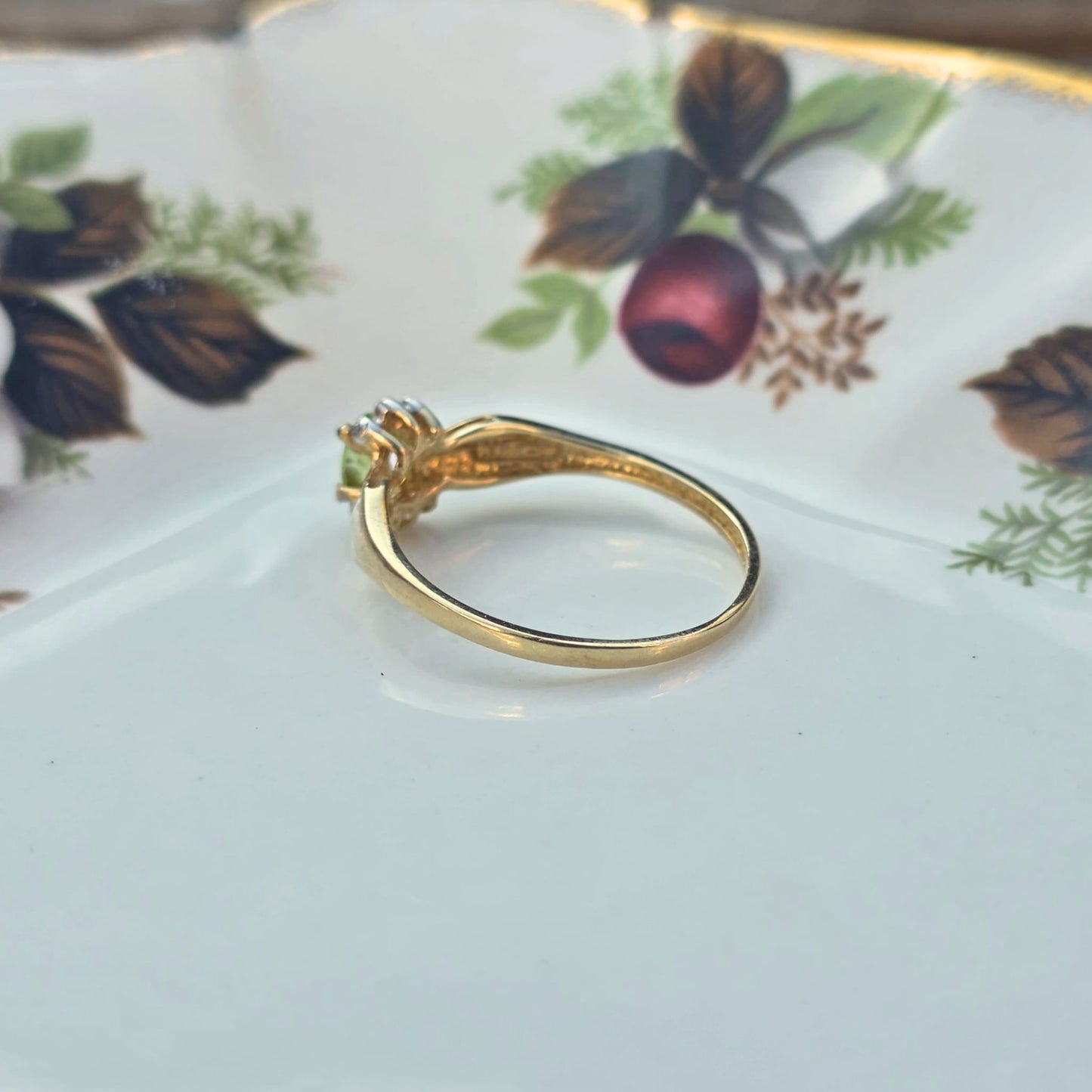 Vintage 10k ring met peridot