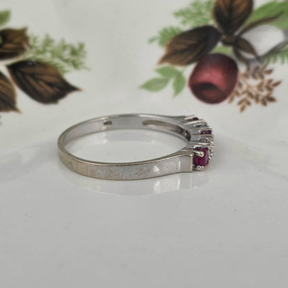Vintage 14k white gold ring with ruby ​​and 0.03ct diamonds