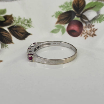 Vintage 14k white gold ring with ruby ​​and 0.03ct diamonds