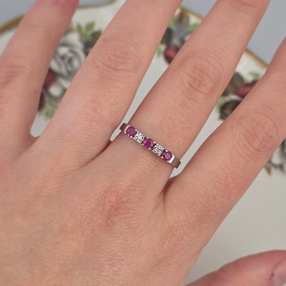 Vintage 14k white gold ring with ruby ​​and 0.03ct diamonds