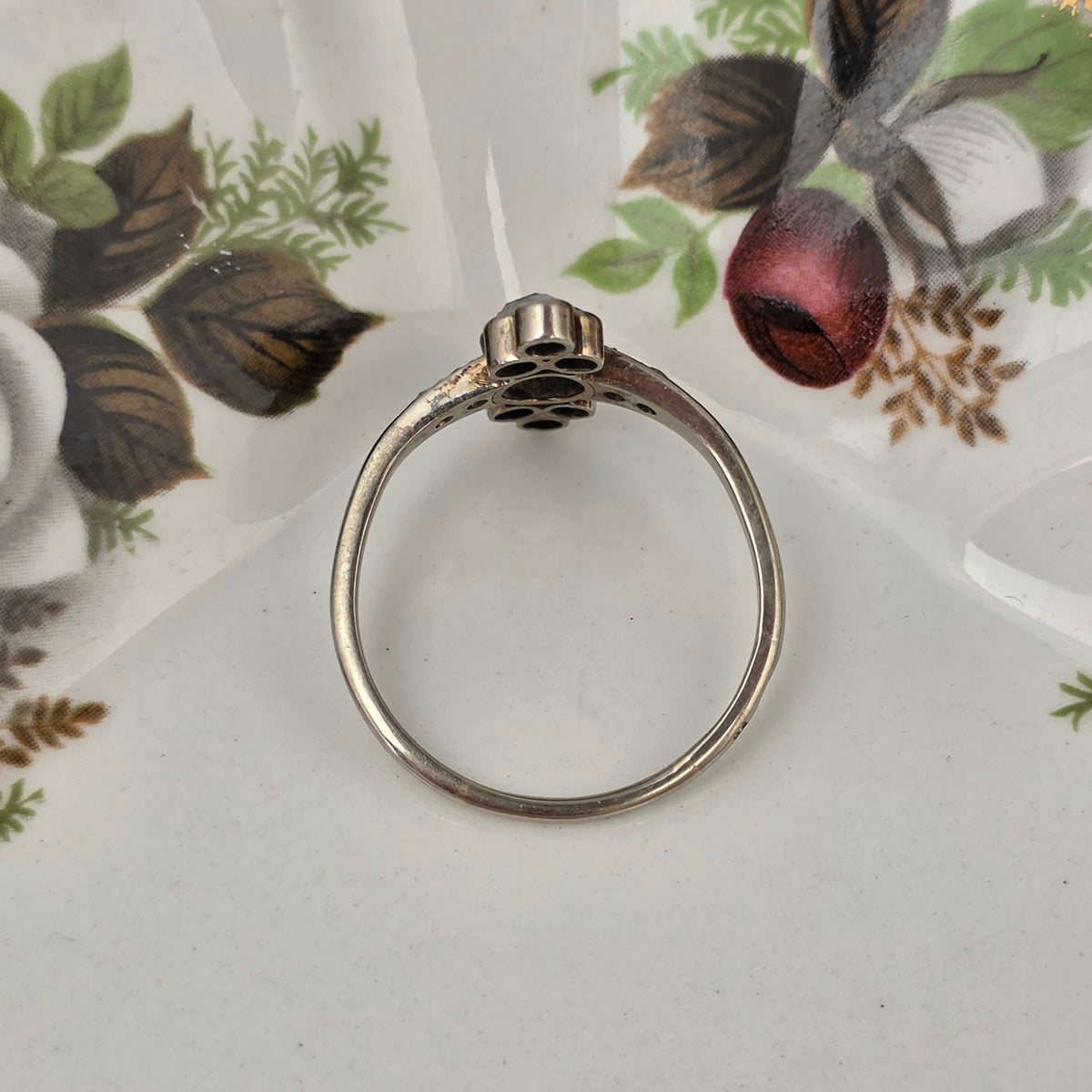 Antique 14k white gold ring with rose-cut diamonds