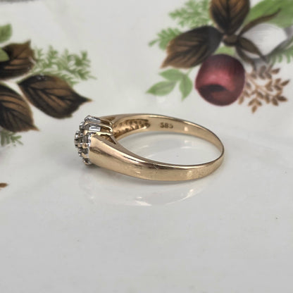 Vintage 14k gold ring with diamonds