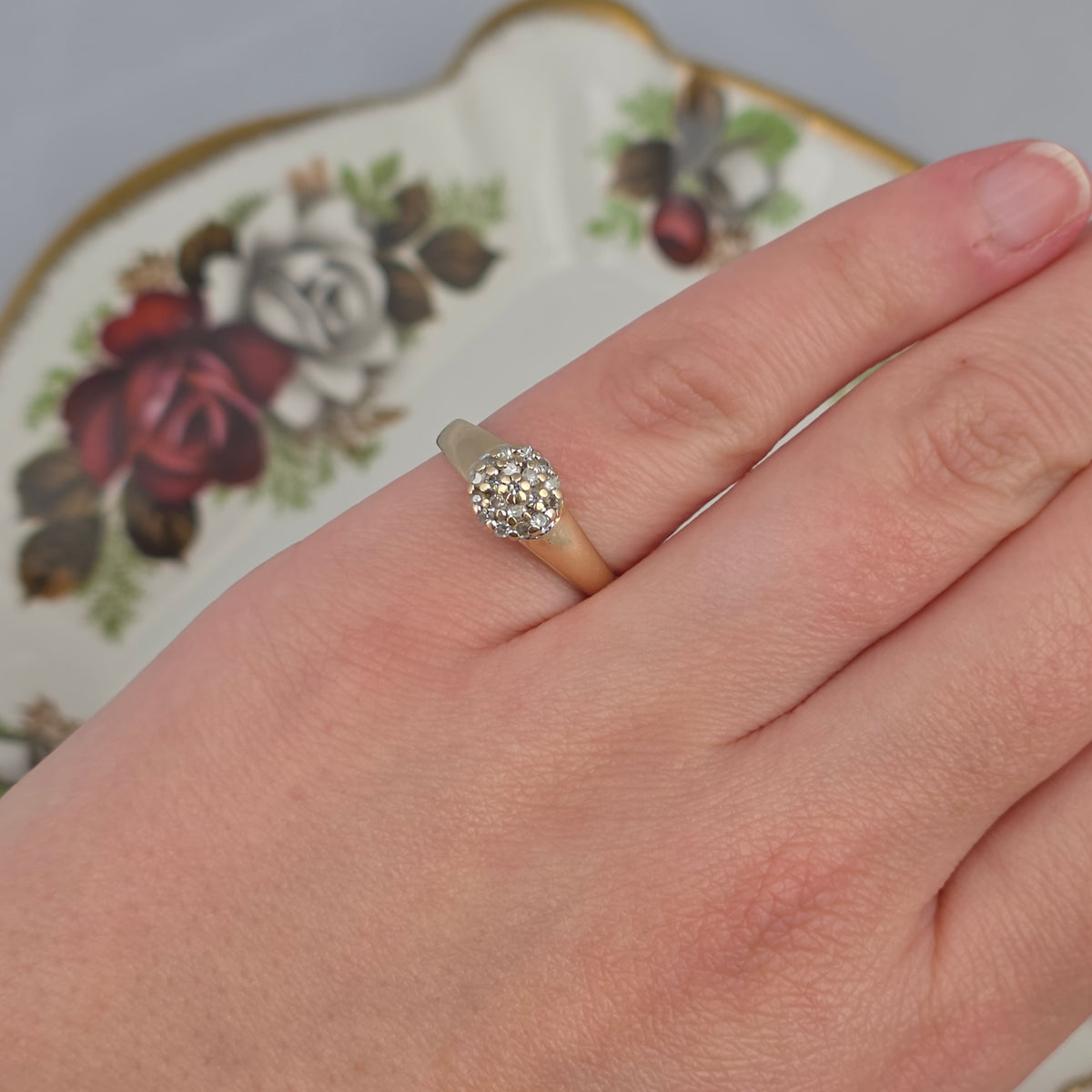 Vintage 14k gold ring with diamonds