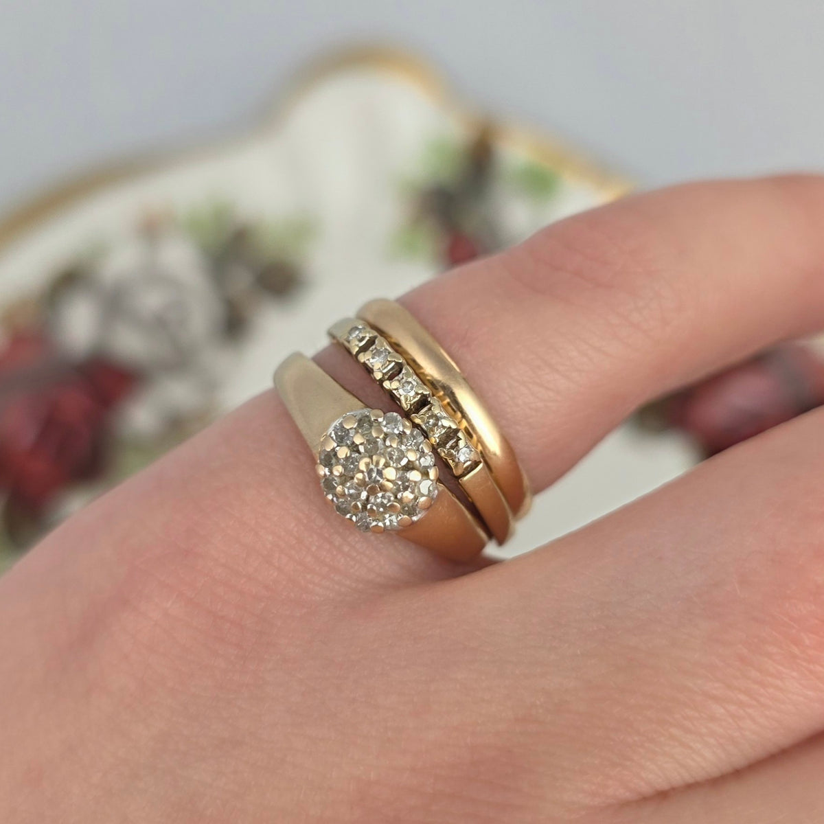 Vintage 14k gold ring with diamonds