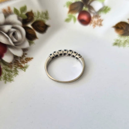 Vintage 18k witgouden ring met saffier