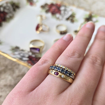 Vintage 18k gouden ring met robijn en diamant