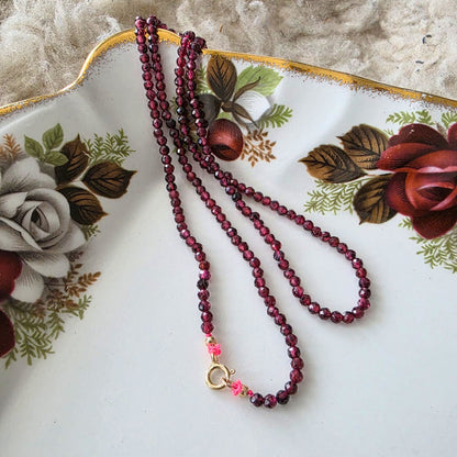 14k goud en granaat edelsteen ketting
