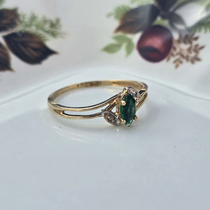 Vintage 10k ring met smaragd