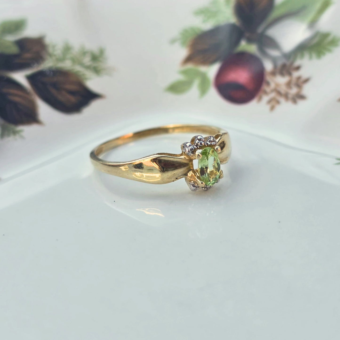 Vintage 10k ring met peridot