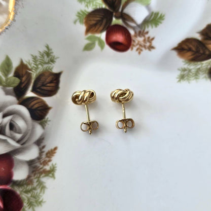 Vintage 14k gouden oorstekers knoop