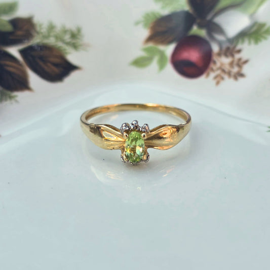 Vintage 10k ring met peridot