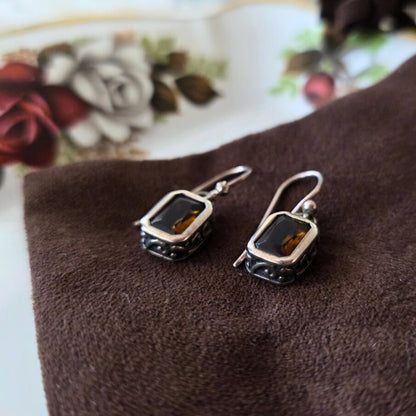 Barse Zilver Oorhangers met Cognac Crystal