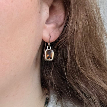 Barse Zilver Oorhangers met Cognac Crystal