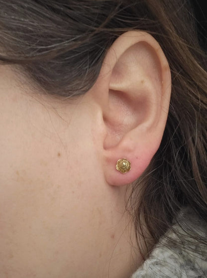 Vintage 14k gouden oorstekers zeeuws knoopje