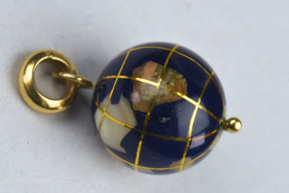 Vintage 14k gouden hanger met lapis lazuli wereldbol