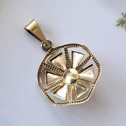 Vintage 14k gouden hanger bloedkoraal