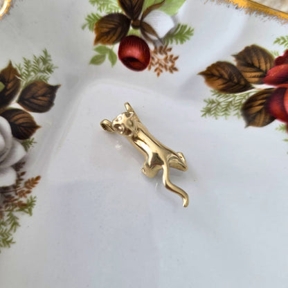 Vintage 14k gold cat pendant