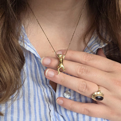 Vintage 14k gold cat pendant