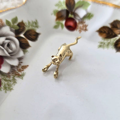 Vintage 14k gold cat pendant