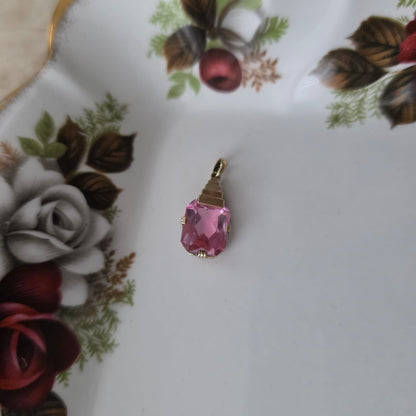 Vintage 14k gouden hanger met roze steen