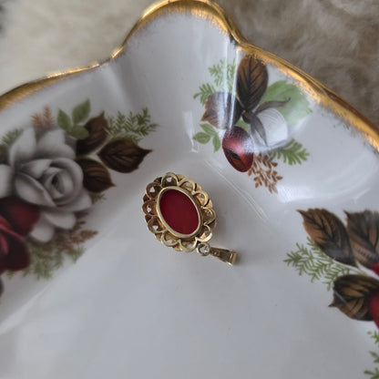 Vintage 14k gouden hanger met bloedkoraal