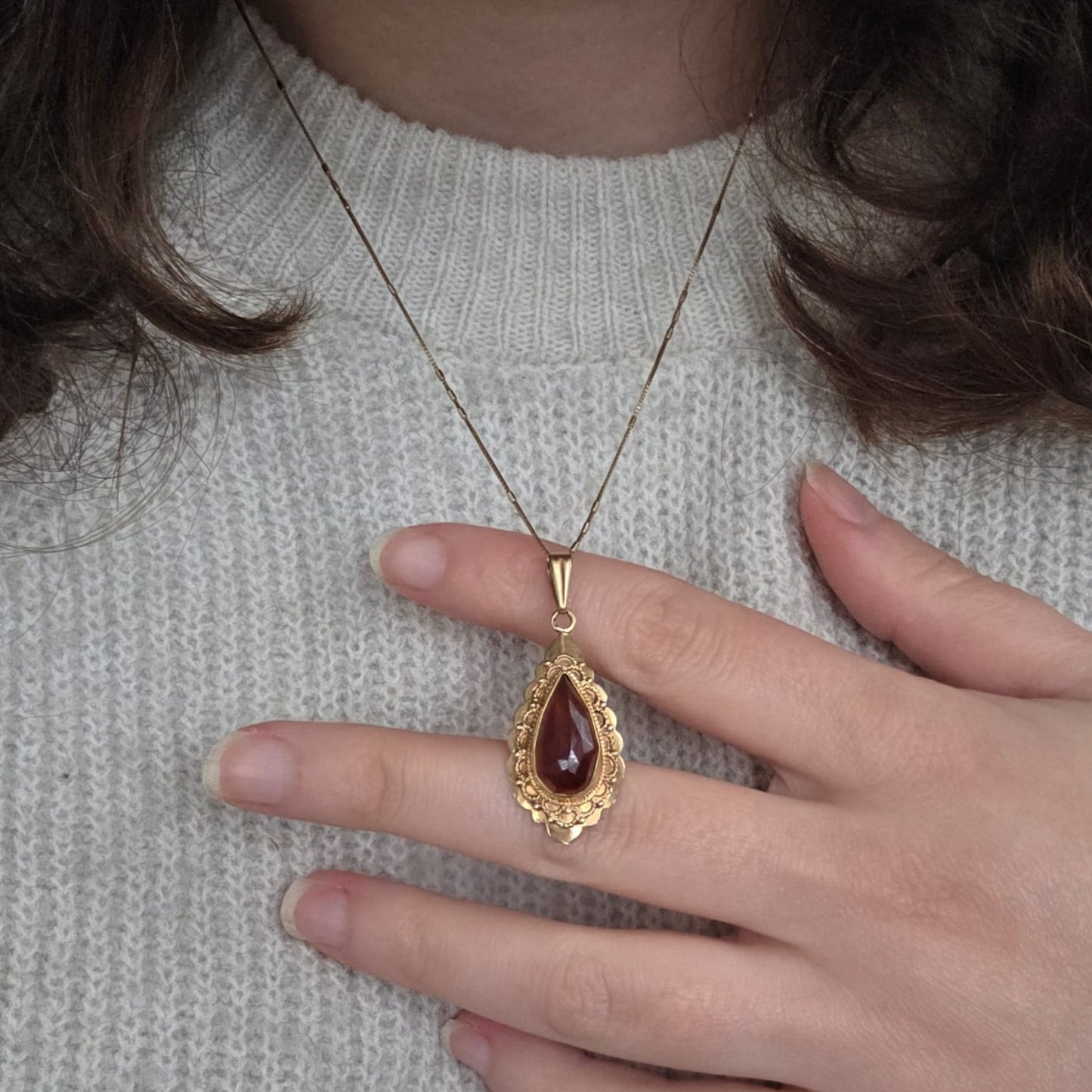 Vintage 14k gouden hanger met granaat