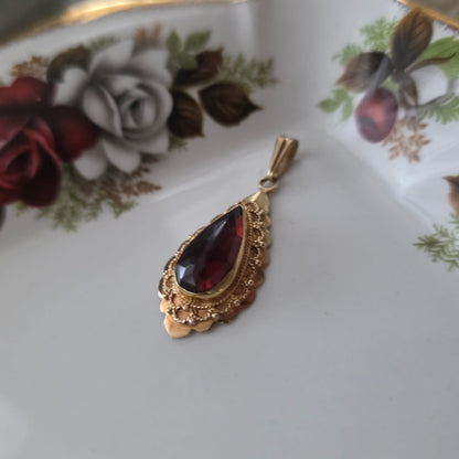 Vintage 14k gouden hanger met granaat