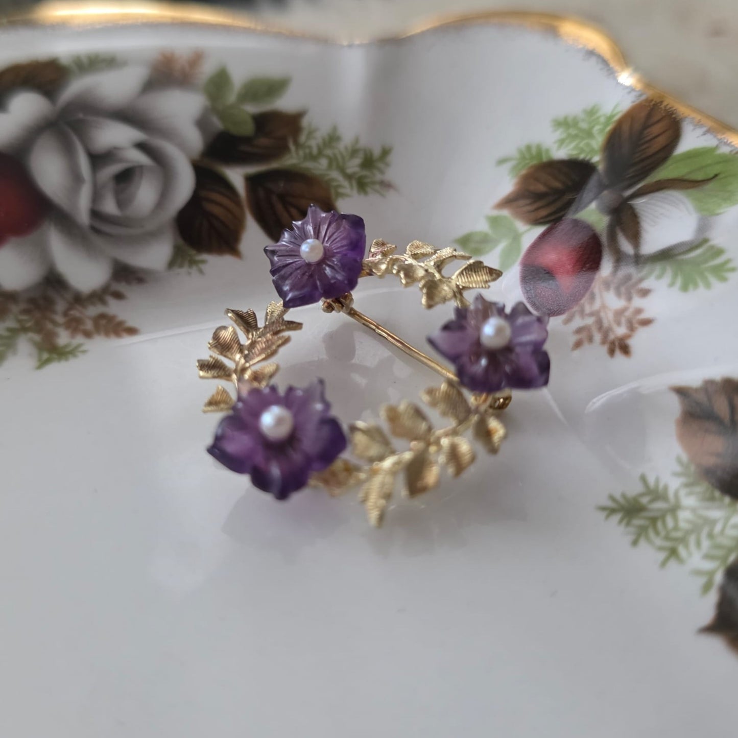 Vintage 14k gouden broche met amethist en parel