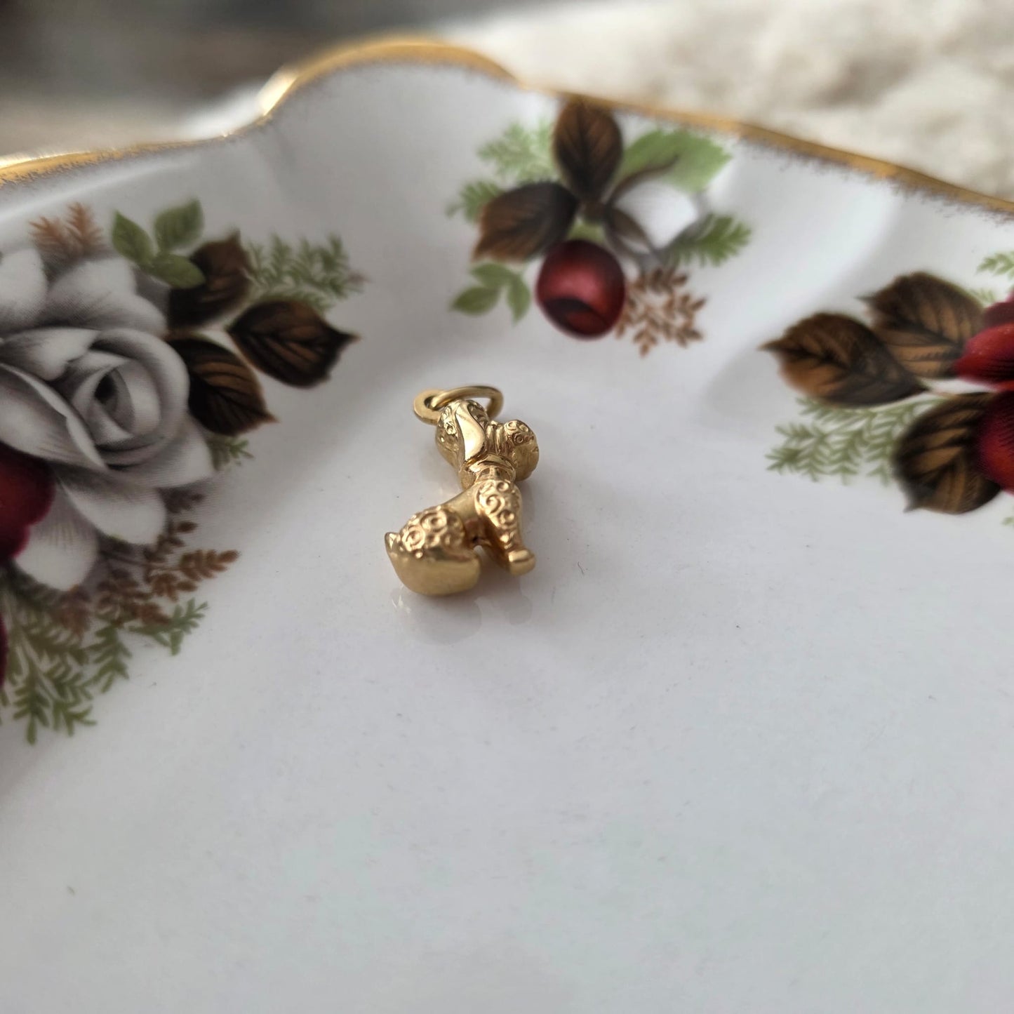 Vintage 18k gouden hanger poedel hond