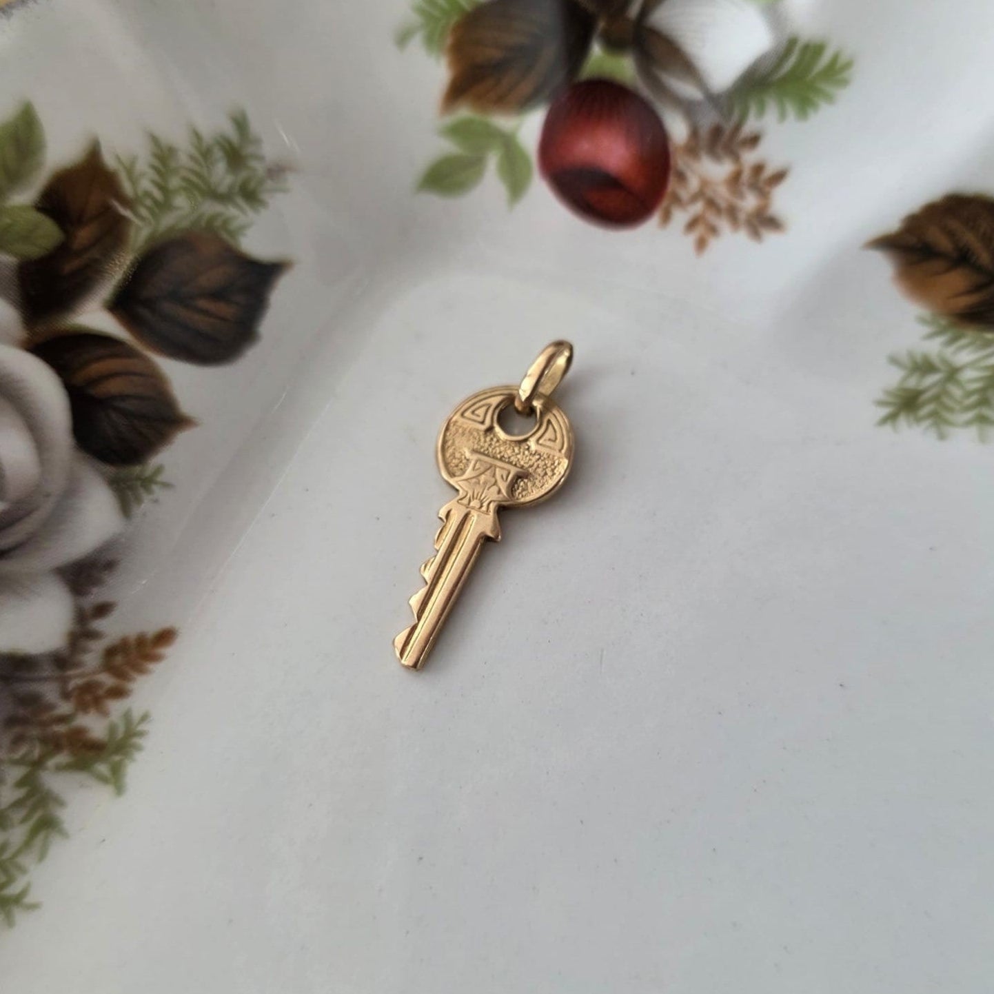 Vintage 18k gouden hanger sleutel