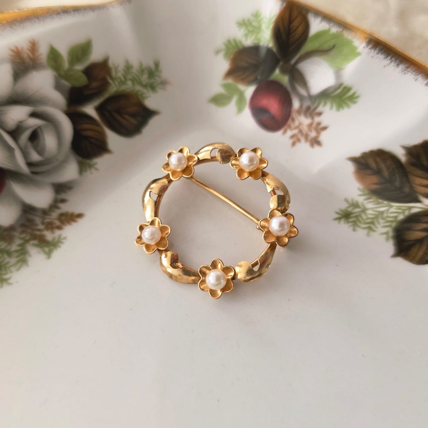 Vintage 18k gouden broche met parels