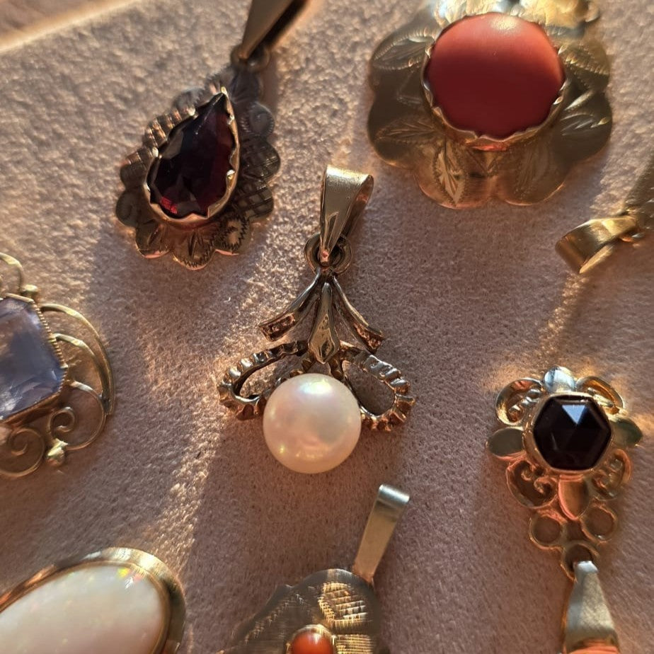 Vintage 14k gouden hanger parel strik