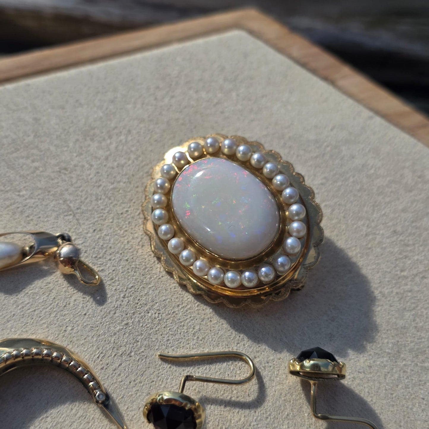 Vintage 14k gouden broche opaal en zaadparels