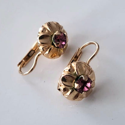 Vintage 14k gouden roze bloem dormeuse