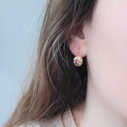 Vintage 14k gouden roze bloem dormeuse