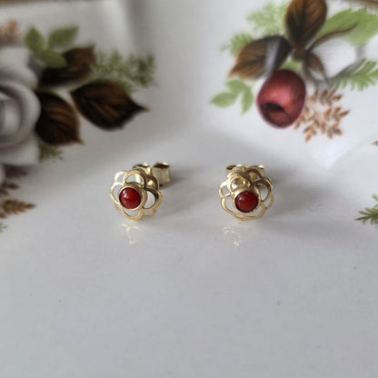 Vintage 14k gouden oorstekers carneool