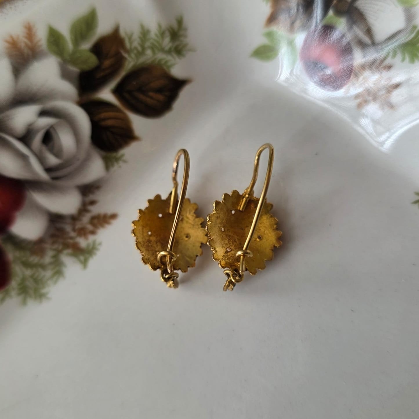 Antieke 14k gouden oorhangers granaat klederdracht