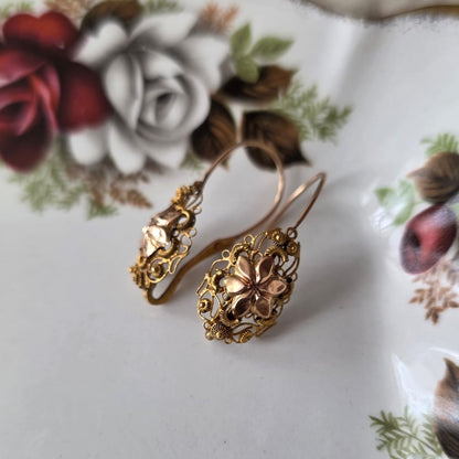 Antieke 14k gouden oorhangers filigraan klederdracht